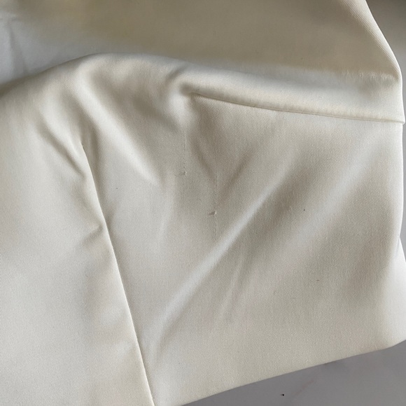 Meshki strapless top with puff sleeves. - Picture 5 of 5